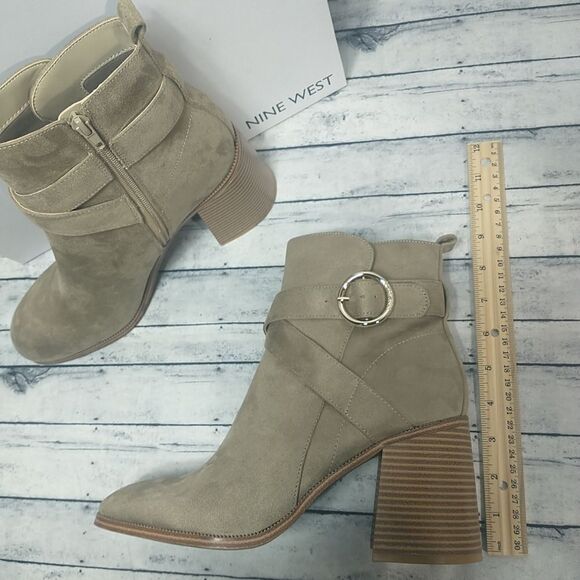 Nine West SZ 10M Nevermind 2 Women's Ankle Boots . Condition is New with box. - Picture 10 of 13